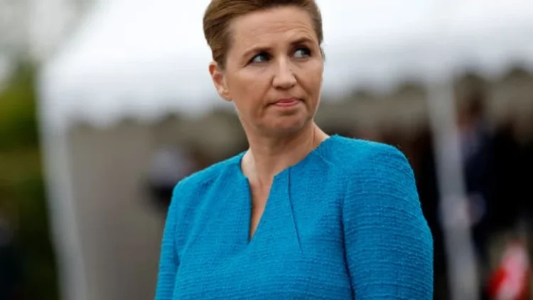 Danimarkë, sulmohet me grushte në mes të rrugës kryeministrja Mette Frederiken