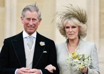 Tumori i Mbretit Charles, Camilla komenton gjendjen e të shoqit