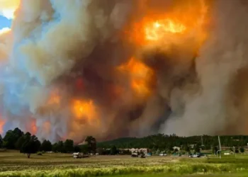 Temperaturat ekstreme, New Mexico në flakë