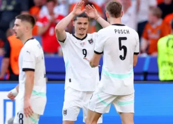 Fitorja spektakolare e Austrisë ndaj Holandës i jep vendin e parë në grupin D