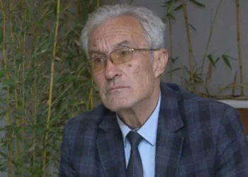 Ndërroi jetë në moshën 76-vjeçare, zhvillohen homazhet për poetin Agim Doçi