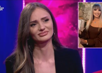 “Doja t’i thoja, sa e dua”/ Ana Lika rrëfen pengun për nënën e saj të ndjerë