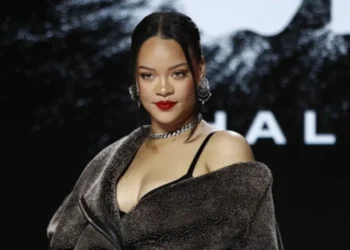 Rihanna zbulon aktoren që do të donte të luante në filmin për jetën e saj