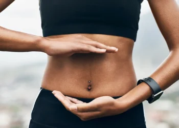 Studimi: Dieta rrezikon të shfaq kancer tek të rinjtë