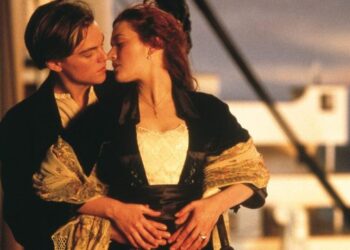 Skena më romantike në historinë e kinemasë, ja si e kujton Kate puthjen e “Titanic”