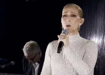 Pas rikthimit në performancën olimpike, Celine Dion shfaqet në rrugët e Parisit