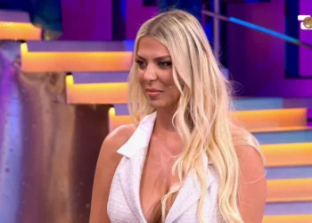 Si rrallëherë Rike Roçi flet për dashurinë e parë: Duhemi fort