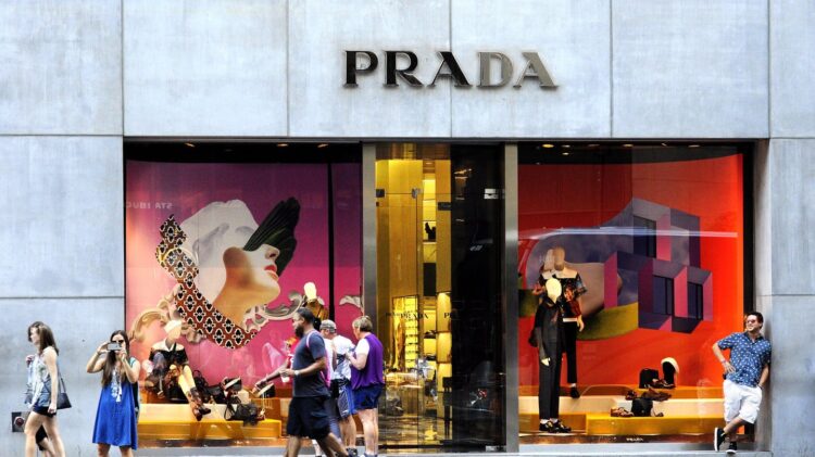Prada rritje të shitjeve nëpër tregje pavarësisht ngadalësimit të industrisë