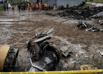 Rrëzohet avioni në Nepal/ Piloti mbijeton, 18 persona ndërrojnë jetë