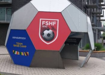 Supervizori i Kombëtares në telashe, dyshohet se kreu akt me punonjësen në Dortmund