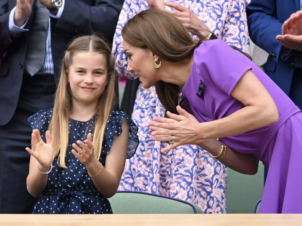 Mes betejës me kancerin, Kate Middleton merr pjesë në Wimbledon me vajzën
