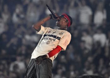 Dridhej toka! Koncerti epik i Travis Scott me 80.000 fansa “tundi” Milanon