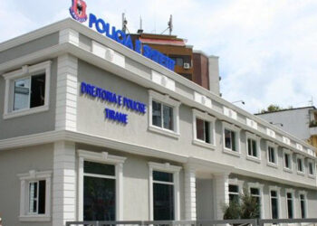 Bie në prangat e policisë! Hapi profile me emrin e ish të dashurës për 7 muaj rresht