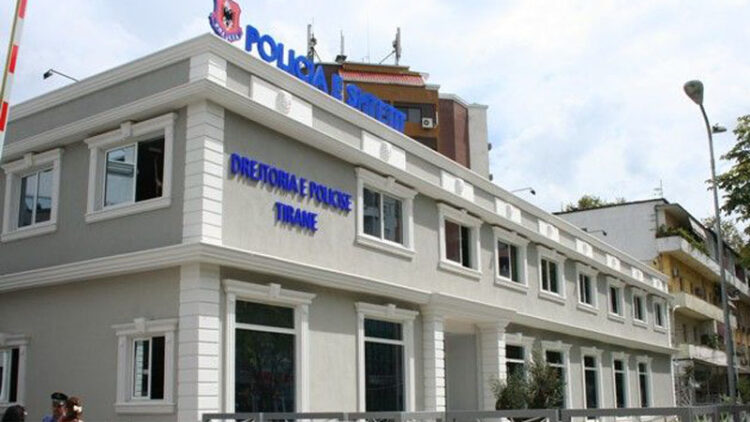 Bie në prangat e policisë! Hapi profile me emrin e ish të dashurës për 7 muaj rresht