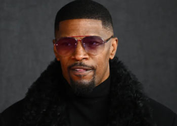 Jamie Foxx flet për herë të parë për sëmundjen që për pak sa nuk i kushtoi me jetë