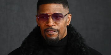 Jamie Foxx flet për herë të parë për sëmundjen që për pak sa nuk i kushtoi me jetë