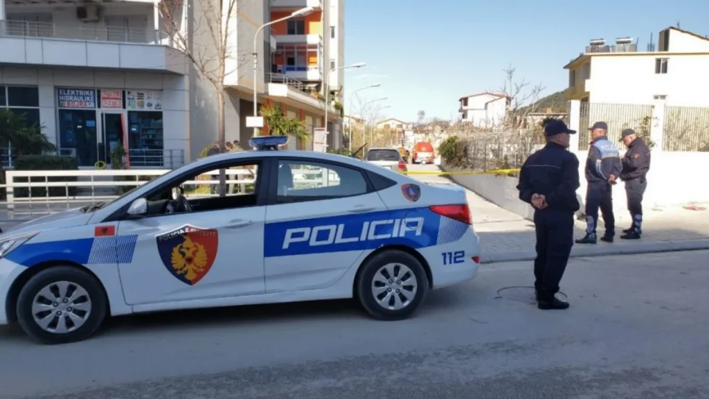 Degradon sherri/ 40-vjeçari godet me thikë të riun në Vlorë!