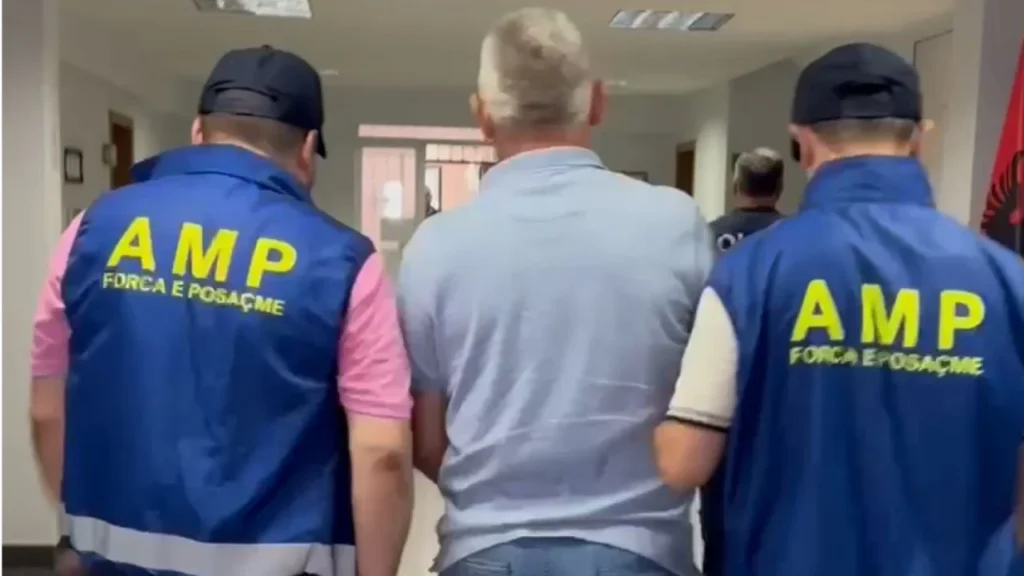 Dhunoi bashkëshorten pas një debati banal, arrestohet oficeri në Tiranë