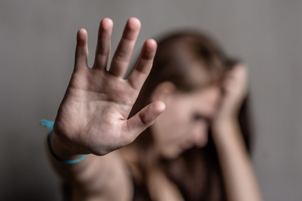 Ndërgjegjësim urgjent publik mbi ngjarjet e rënda të abuzimit dhe ngacmimit seksual