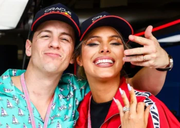 Udhëtimi romantik kthehet në makth për çiftin e famshëm