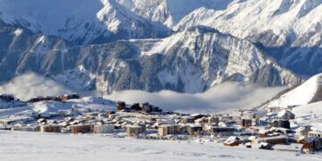 Shpëtohen alpinistët nga Kosova të mbetur në Alpe/ Nxirret një trup i pajetë