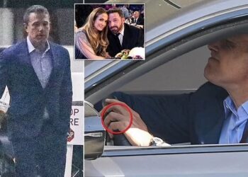 Ben Affleck shihet sërish pa unazën e martesës, ç’thonë të afërmit e çiftit?