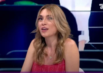 Nuk e takoi kurrë babanë, Arnita: Më thonë që jam sozia e tij