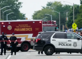 Pas atentatit ndaj Trump, policia qëllon për vdekje një person pranë Konventës