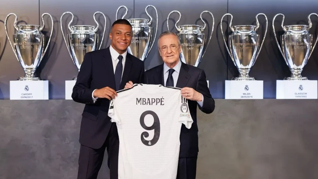 Perez “thumbon” PSG në prezantimin e Mbappe: Këta njerëz nuk do të braktisin kurrë