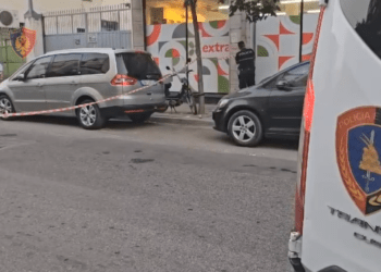 Të shtëna me armë zjarri në Durrës, një i plagosur, arrestohet autori