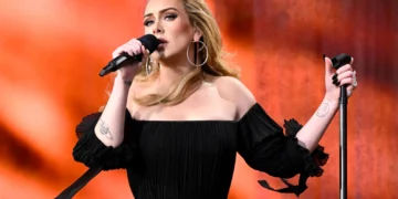 “Më duhet një pushim shumë i gjatë”/ Adele heq dorë nga muzika?