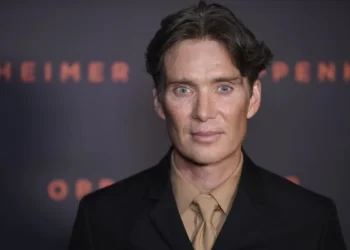 Xhirimet e “Steve”/ Murphy transformohet në një tjetër njeri, s’keni për ta njohur