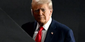 Pas atentatit, Donald Trump bën daljen e parë