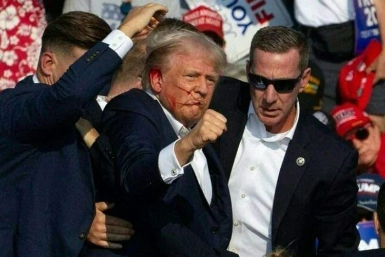 Pas atentatit, Donald Trump bën daljen e parë