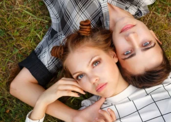 Shenjat e horoskopit që kanë si model dashurinë e parë