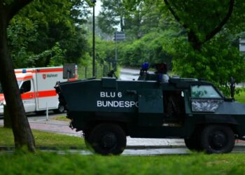 Nuk ndalen! Tjetër sulm në Gjermani/ 26-vjeçari kërcënon me thikë kalimtarët