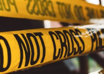 Një burrë vret fqinjin pasi e pyeste vazhdimisht pse nuk ishte i martuar