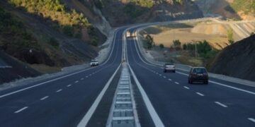 Rrugët me pagesë, një barrë që po penalizon rajonet e varfra të veriut!