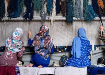 Video/ Gratë afgane sfidojnë talebanët duke kënduar për lirinë e tyre