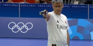 Në dukje i qetë, por ajo që ndjente brenda ishte e kundërta/ Rrëfehet Dikeç