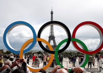 Ngjashmëri “e frikshme” me Eminem, kampioni olimpik bëhet viral në rrjet!