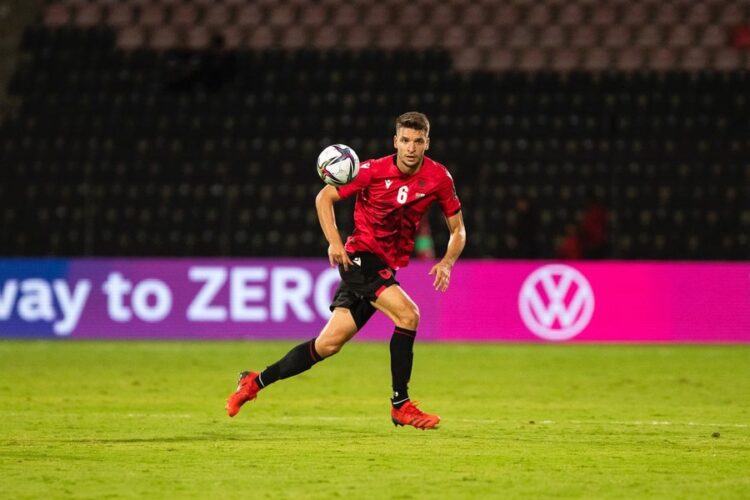 Gjimshiti në Katar, zbulohet oferta marramendëse për mbrojtësin