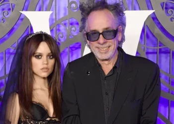 Vizita në shtëpinë e Tim Burton/ Jenna Ortega: Gjeta kavanoz me kokërrdhokë sysh