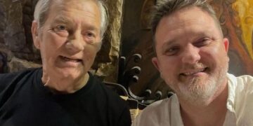 “Veç Zoti e di sa më mungon”/ Juli publikon performancën e fundit të Zef Dedës