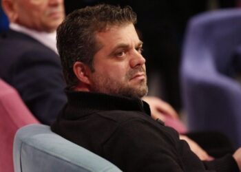 Një kopje e tij, aktori i “Njerëz dhe Fate” publikon foton e rrallë me të bijën