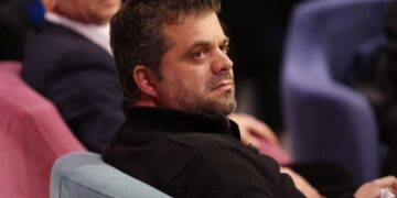 Një kopje e tij, aktori i “Njerëz dhe Fate” publikon foton e rrallë me të bijën