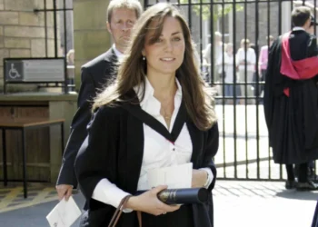 Çanta e preferuar e Princeshës Kate që nuk del kurrë nga moda