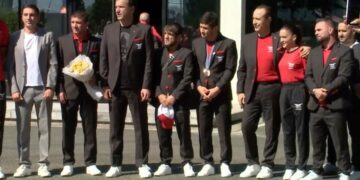 “Paris 2024” u mbyll, ekipi shqiptar kthehet në atdhe me 2 medalje