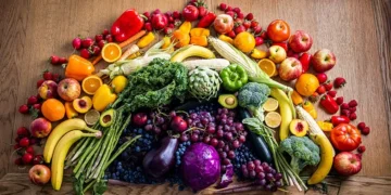 E dinit? Ja cilat fruta e perime s’duhet të mbani në frigorifer