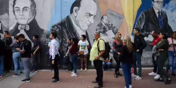 Venezuela kalon pishtarin, edhe nëse Maduro nuk e bën